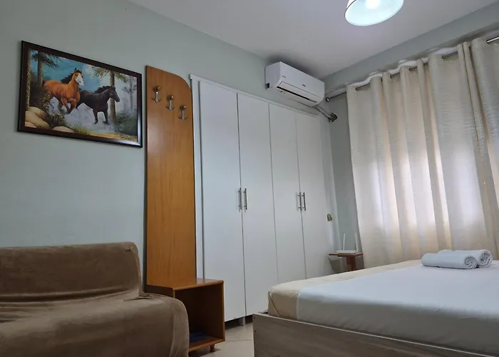 Central Tirana Stay Habitación en casa particular *